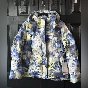 Lululemon Wunder Puff Jacket NWT Size 14 — Cloudscape Multi Print